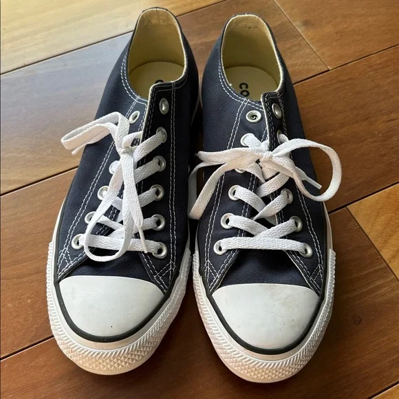 Converse Navy Sneakers Women’s 9 - Picture 2 of 7